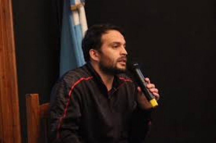 "Estamos en presencia de una guerra no convencional con ciberataques, ataques con drones". Augusto Tagliani