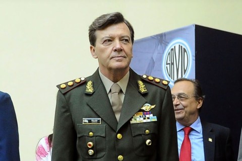 César Milani: El marketing que hicieron Milei y Petri con los aviones no tiene sentido"