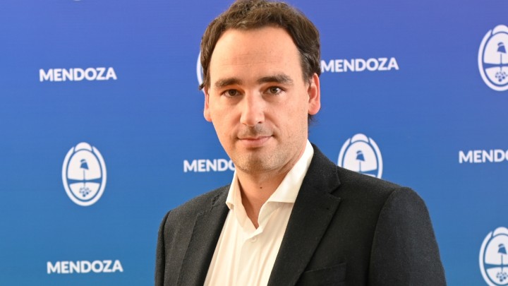 Rodolfo Montero: "Esto es para que no vengan a Argentina que es más barato que en sus países"
