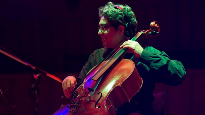 "Muchos artistas sienten que tienen que volver a su música popular" Rafael Delgado