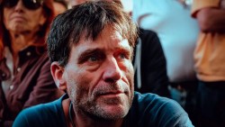 El Padre Francisco Paco Olivera tras ser detenido en la marcha de los jubilados de los miércoles