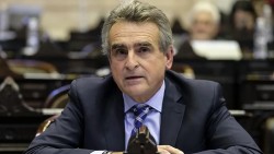 Agustín Rossi: “La decisión de Milei de militarizar la política de defensa”