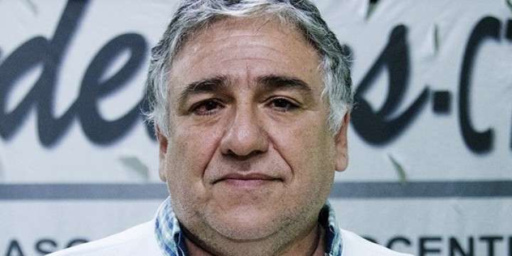 “Rechazamos que los alumnos vayan a trabajar de manera gratuita...", Jorge Adaro.