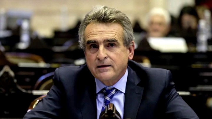 "Máximo se pudo liberar y liberó al Presidente..." Agustín Rossi.