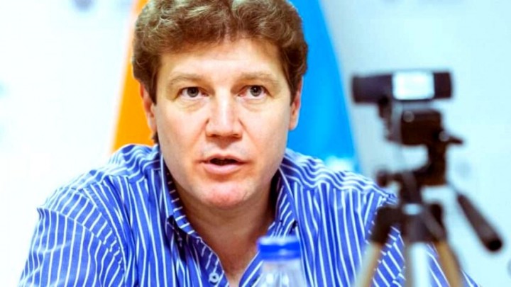 "Ellos nos endeudaron y ellos se borraron, es negligencia o inoperancia?..."Gustavo Melella.