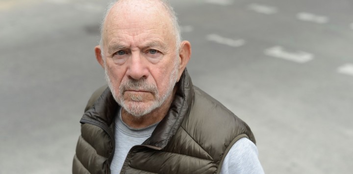 "Me interesa ver donde aparece una posible teatralidad de algunos hechos que pueden ser sociales, familiares, institucionales", Norman Briski en Compañía de radio